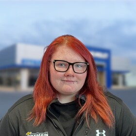 Staff member Cynthia Martin from ID_11f410d927c5