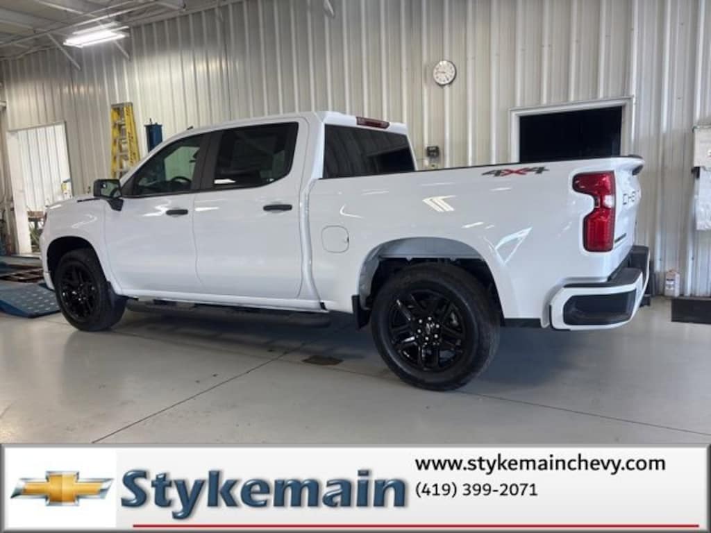 New 2026 Chevrolet Silverado 1500 Custom Truck