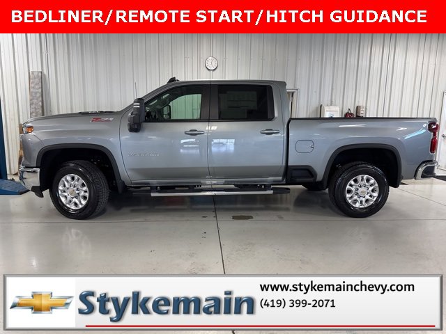 2026 Chevrolet Silverado 2500HD LT photo 2