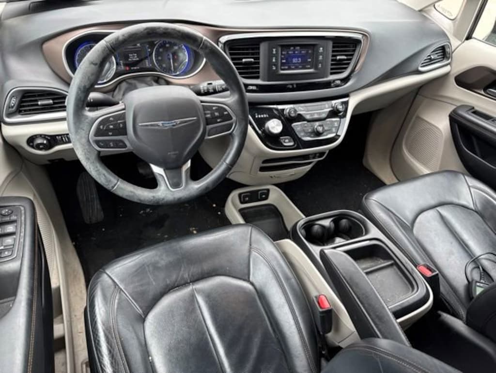 Used 2017 Chrysler Pacifica Touring-L Van