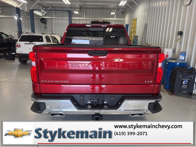 2026 Chevrolet Silverado 1500 LTZ photo 4