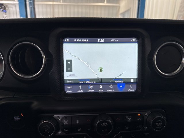 2018 Jeep Wrangler Unlimited Sahara photo 3
