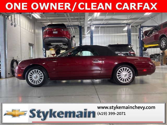 2004 Ford Thunderbird Deluxe photo 3