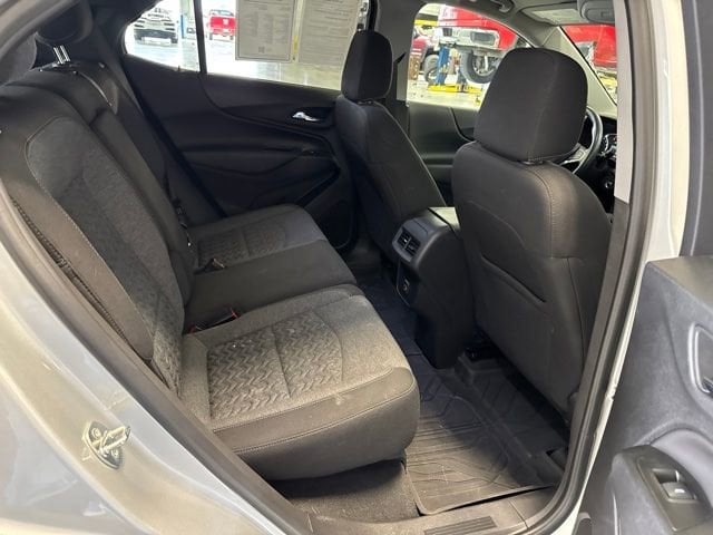 2022 Chevrolet Equinox LT - Photo 11