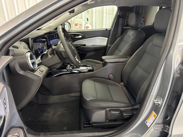 2026 Chevrolet Trax LT - Photo 30