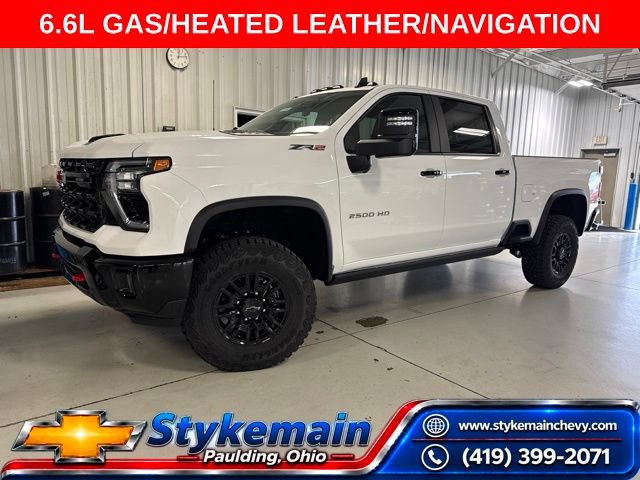 Summit White 2026 Chevrolet Silverado 2500HD Pickup Truck Four-Wheel Drive Automatic