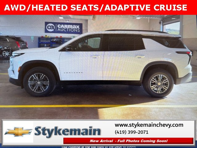 2024 Chevrolet Traverse photo 2