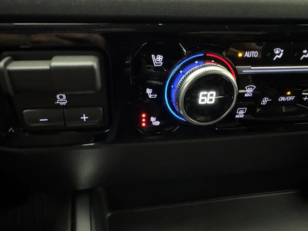 2026 GMC Sierra 1500 SLT - Photo 47