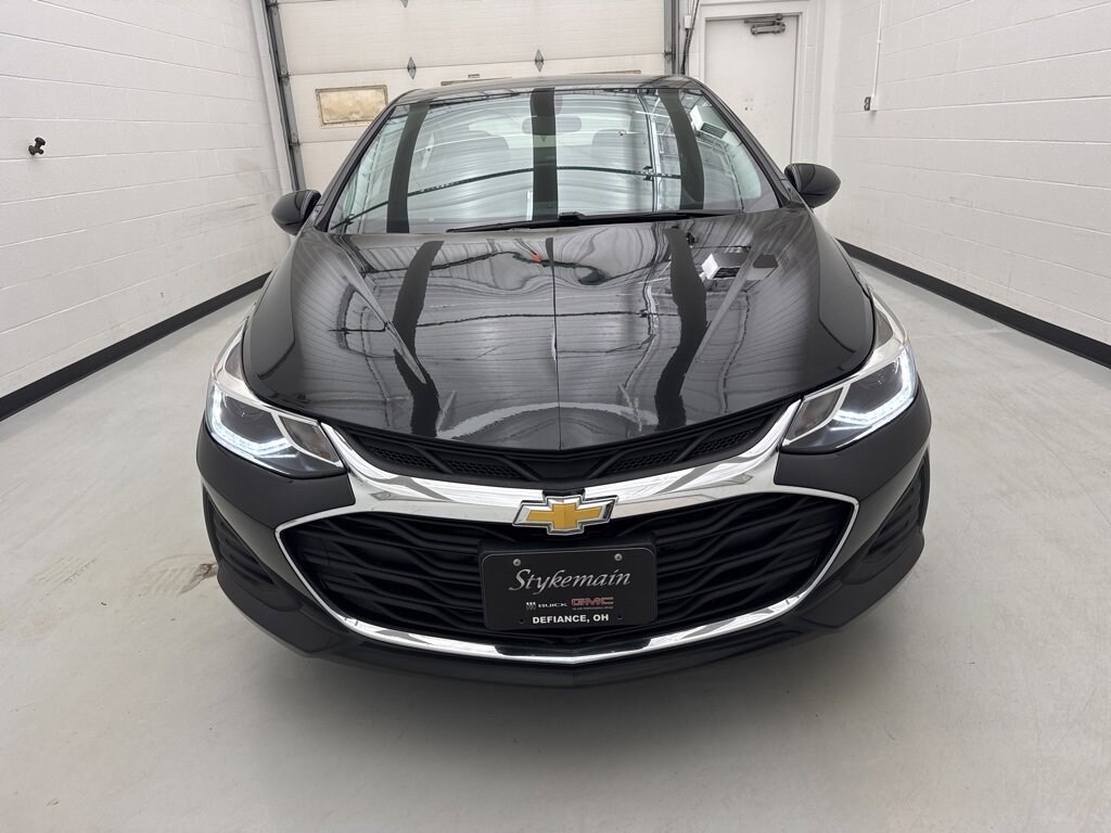 Used 2019 Chevrolet Cruze LT Car