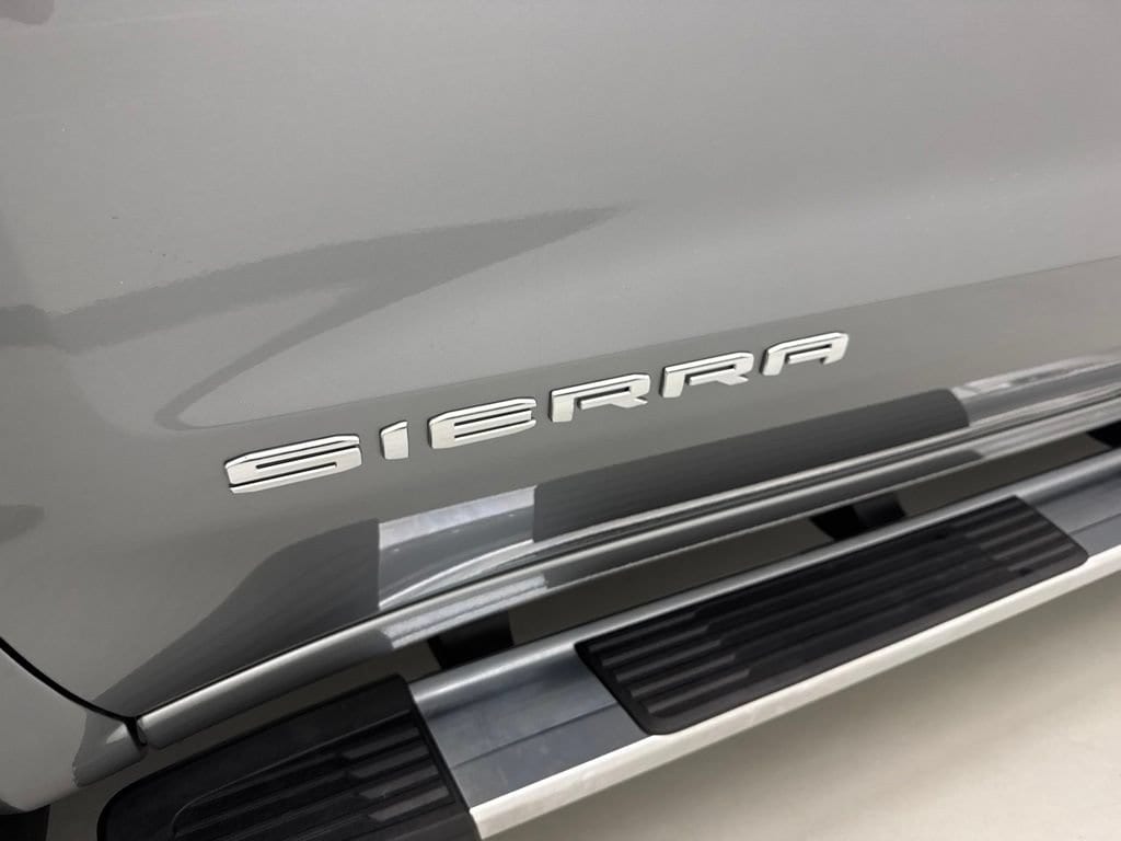 2026 GMC Sierra 1500 SLT - Photo 14