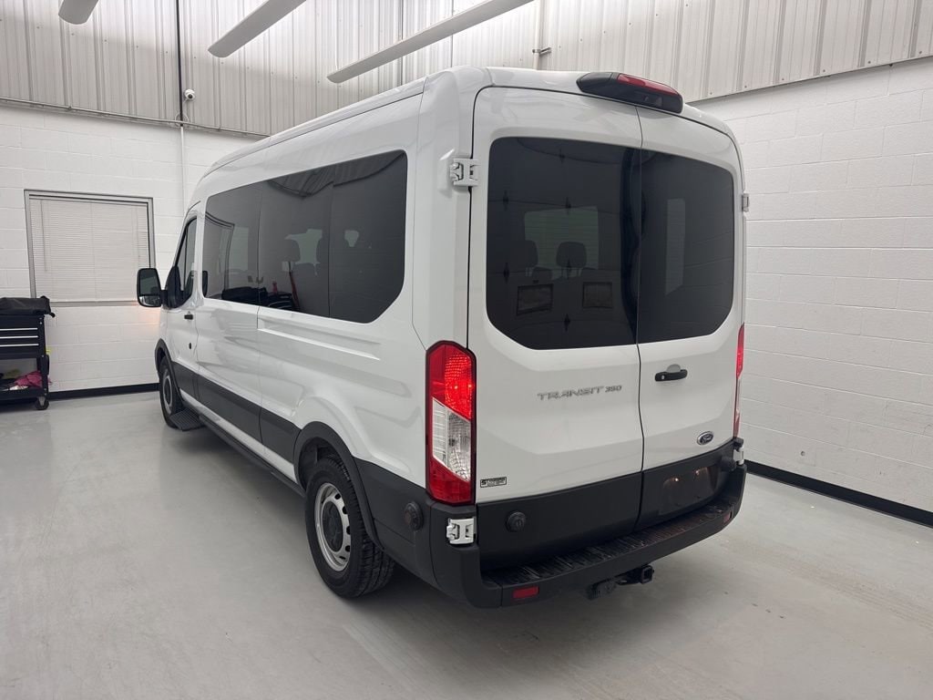 2020 Ford Transit Passenger Van XL - Photo 7
