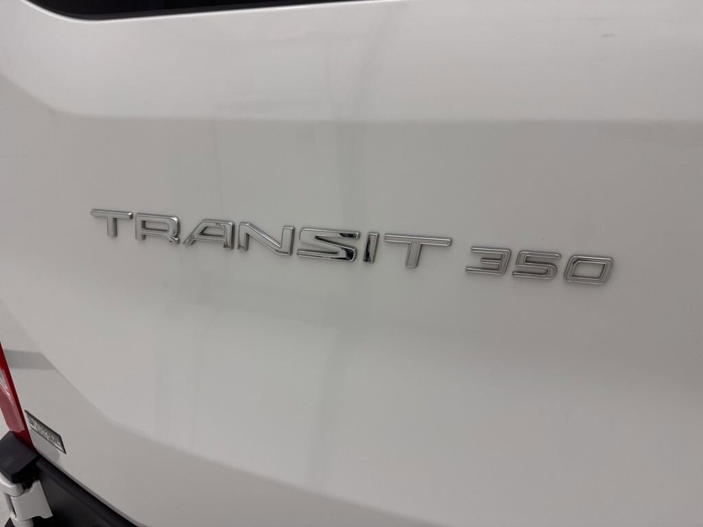 2020 Ford Transit Passenger Van XL - Photo 12