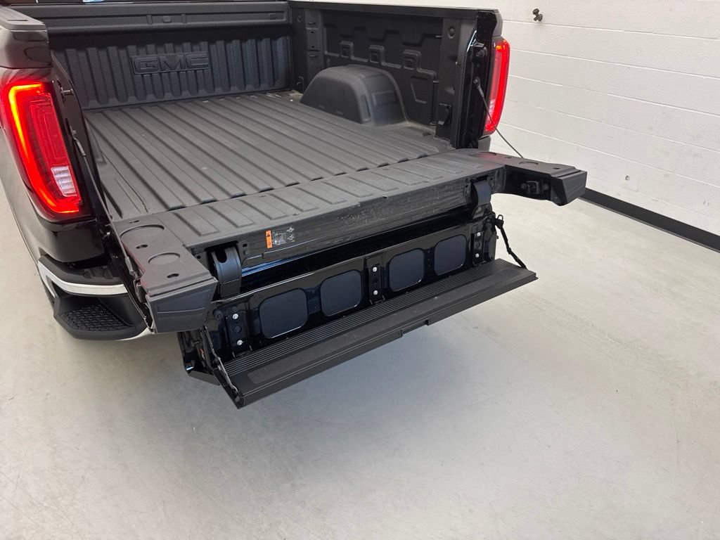 2026 GMC Sierra 1500 SLT - Photo 7