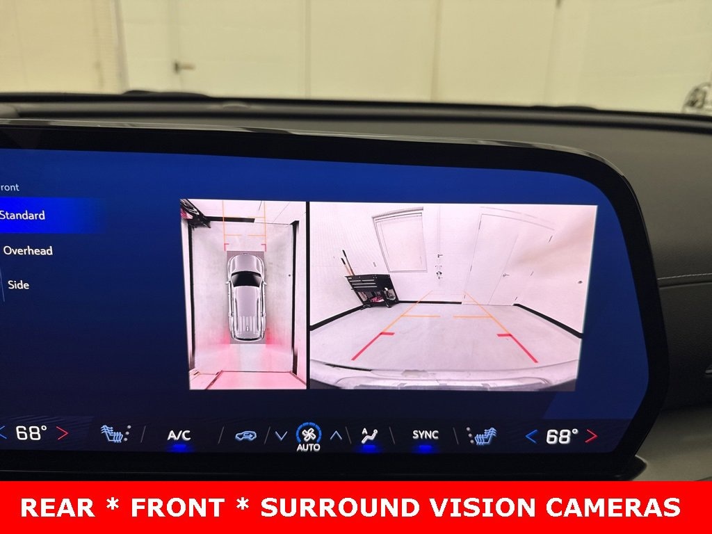 Used 2024 Chevrolet Traverse LT SUV