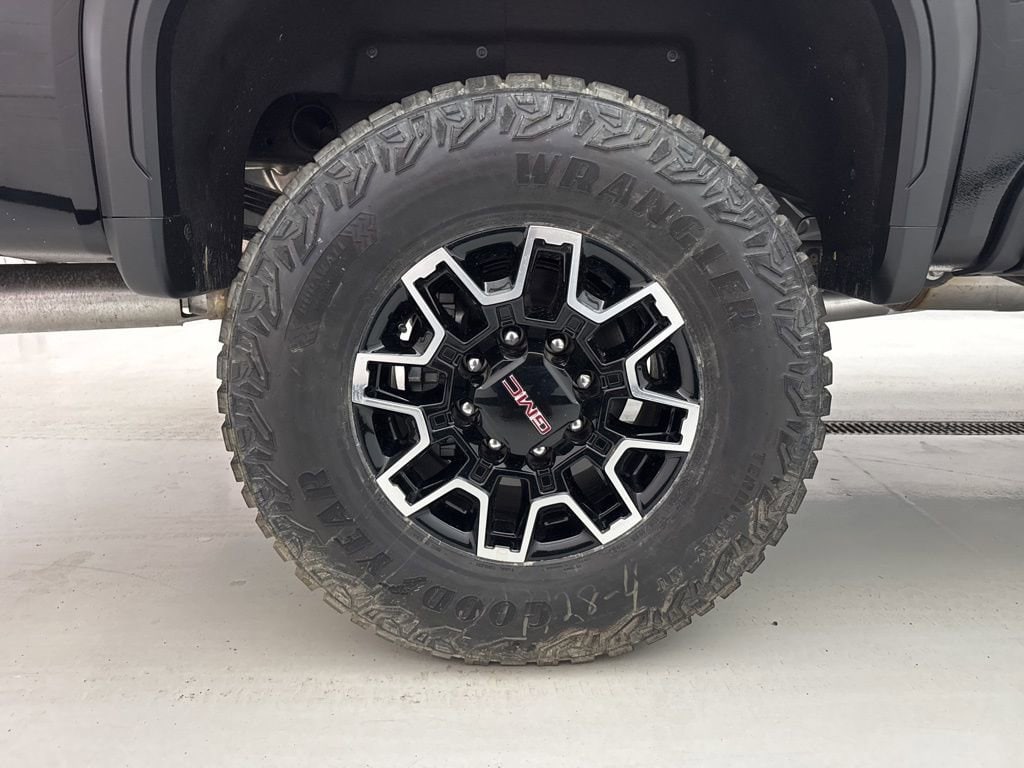 2026 GMC Sierra 2500HD AT4X - Photo 10
