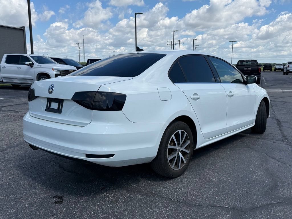 Used 2017 Volkswagen Jetta SE with VIN 3VWDB7AJ2HM319286 for sale in Defiance, OH