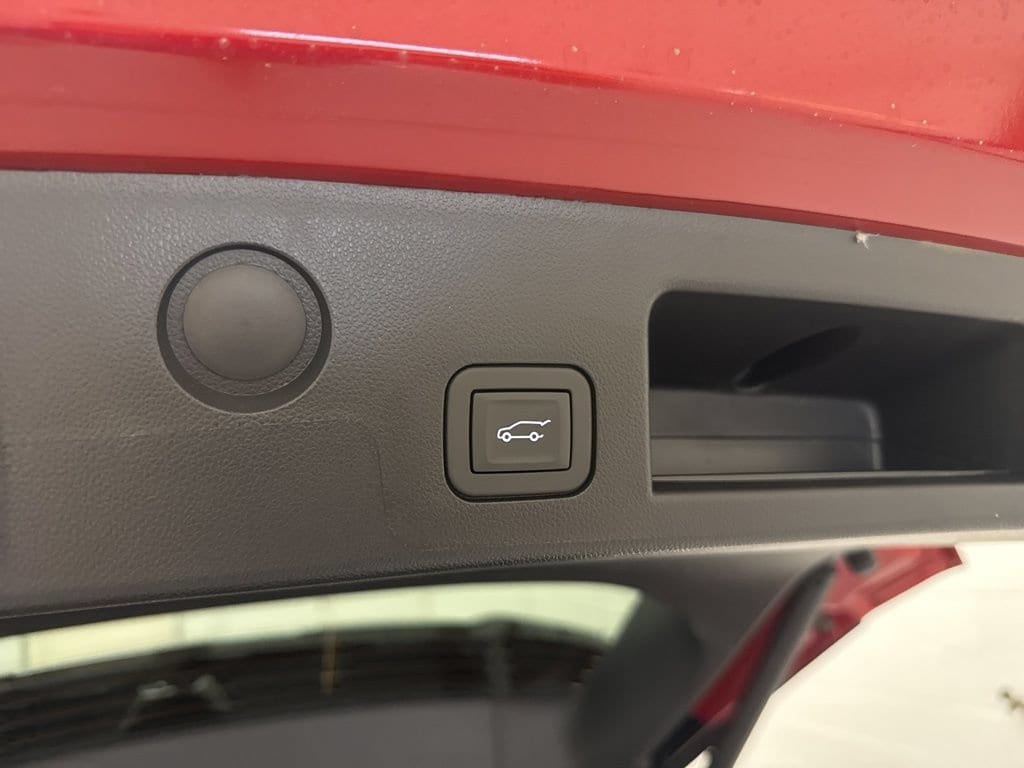 2026 GMC Terrain AT4 - Photo 8