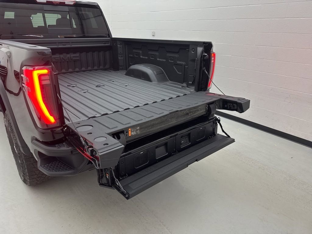 2026 GMC Sierra 2500HD AT4X - Photo 7