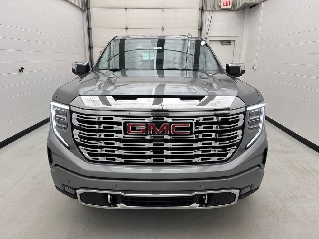 2026 GMC Sierra 1500 Denali - Photo 2