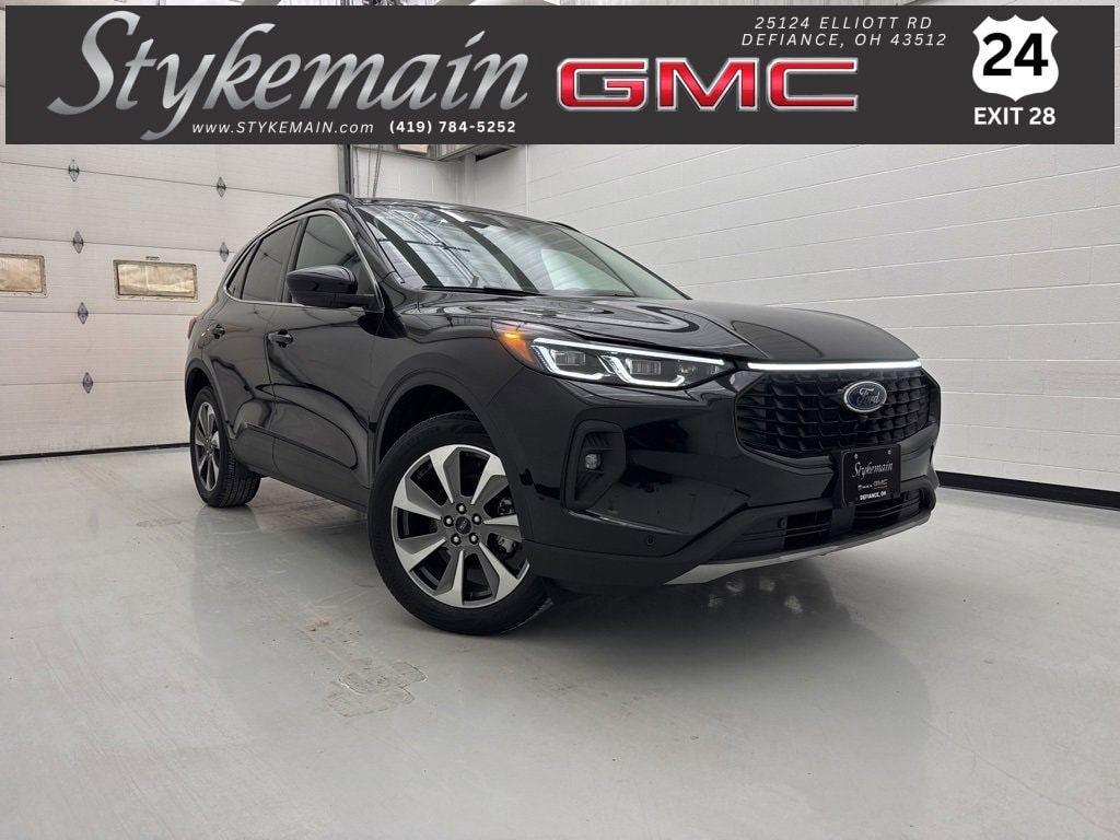 2024 Ford Escape Platinum's photo