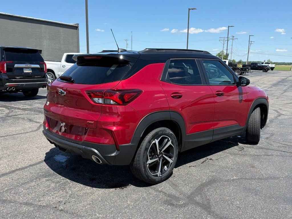 Used 2021 Chevrolet Trailblazer RS with VIN KL79MTSL1MB140912 for sale in Defiance, OH
