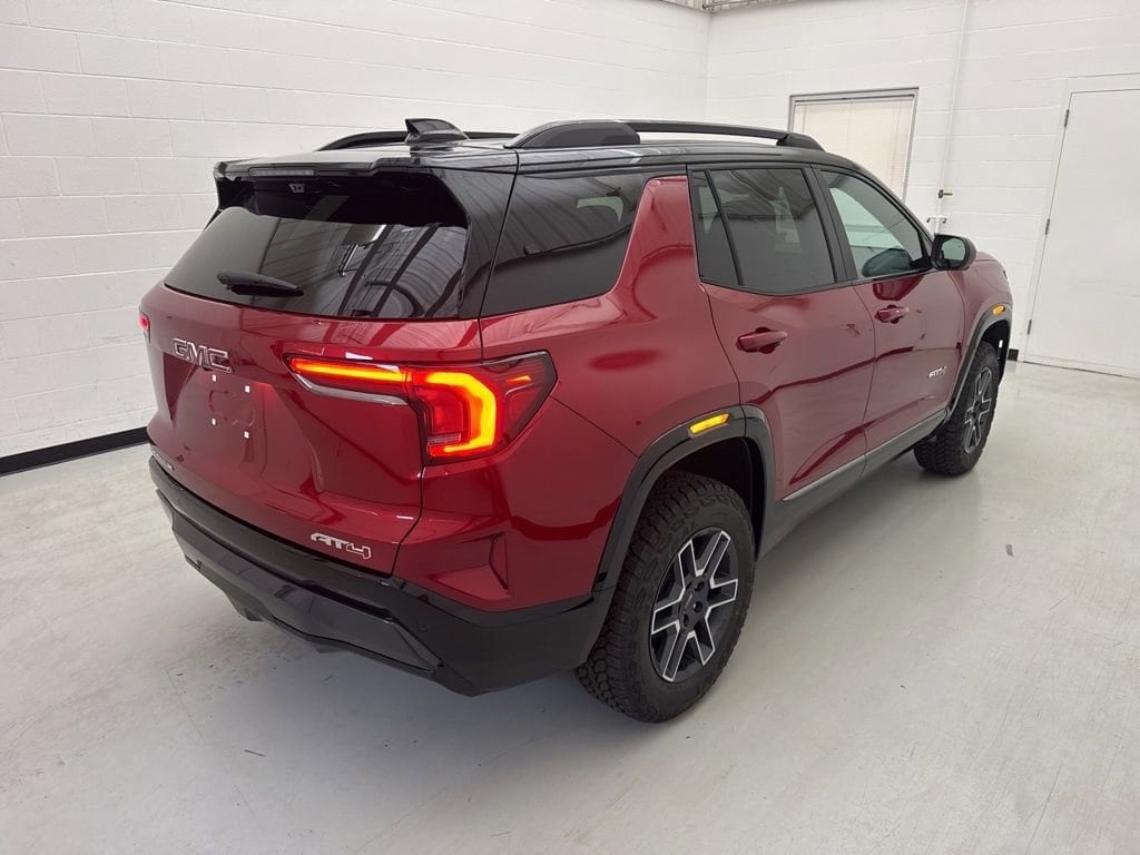 2026 GMC Terrain AT4 - Photo 9