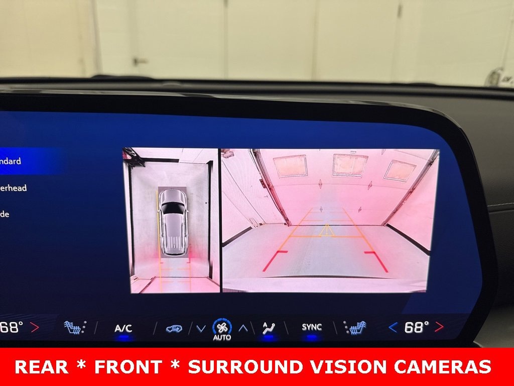 Used 2024 Chevrolet Traverse LT SUV