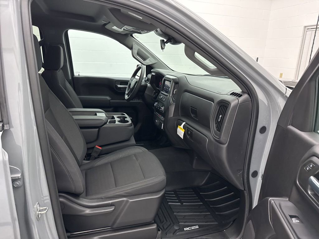 2024 Chevrolet Silverado 1500 Custom - Photo 40