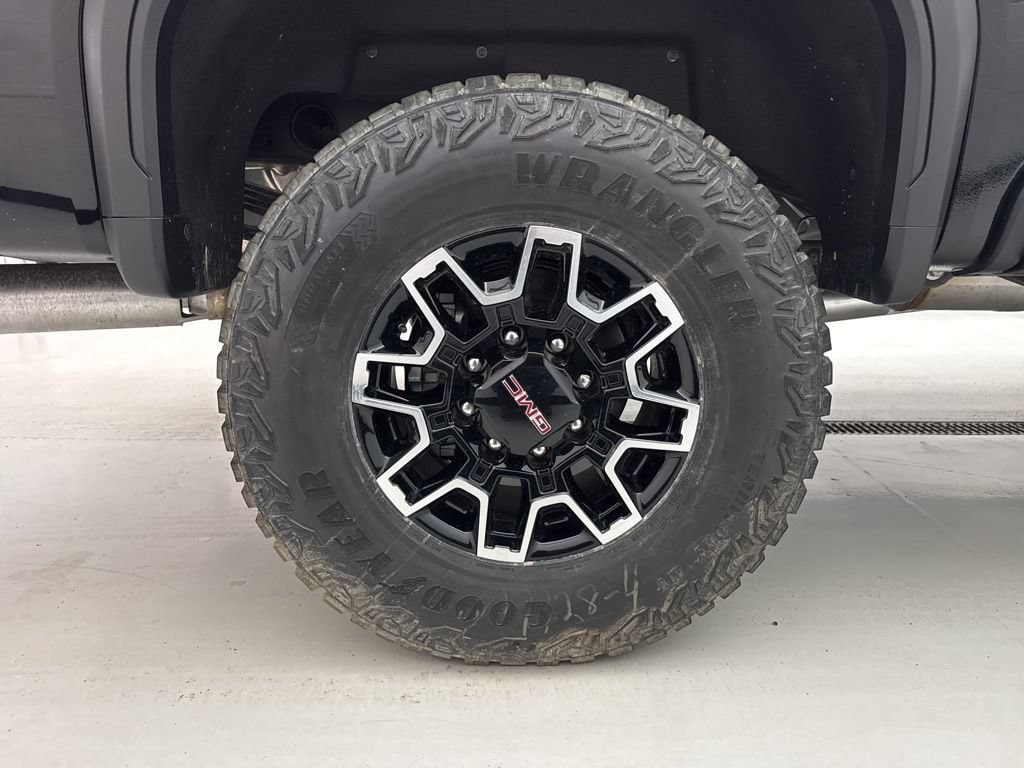 2026 GMC Sierra 2500HD AT4X - Photo 10