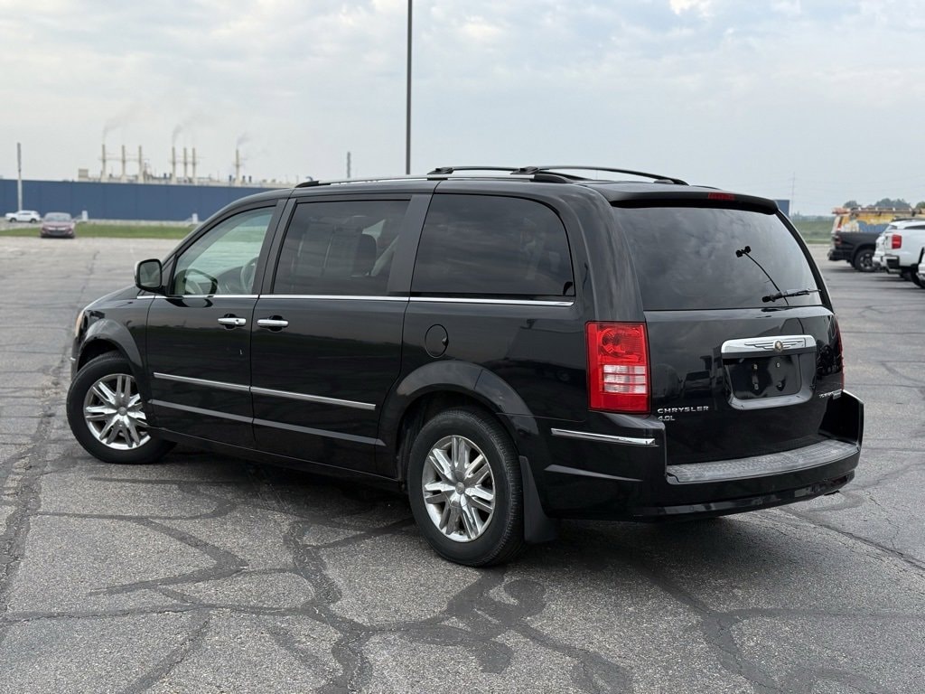 Used 2010 Chrysler Town & Country Limited