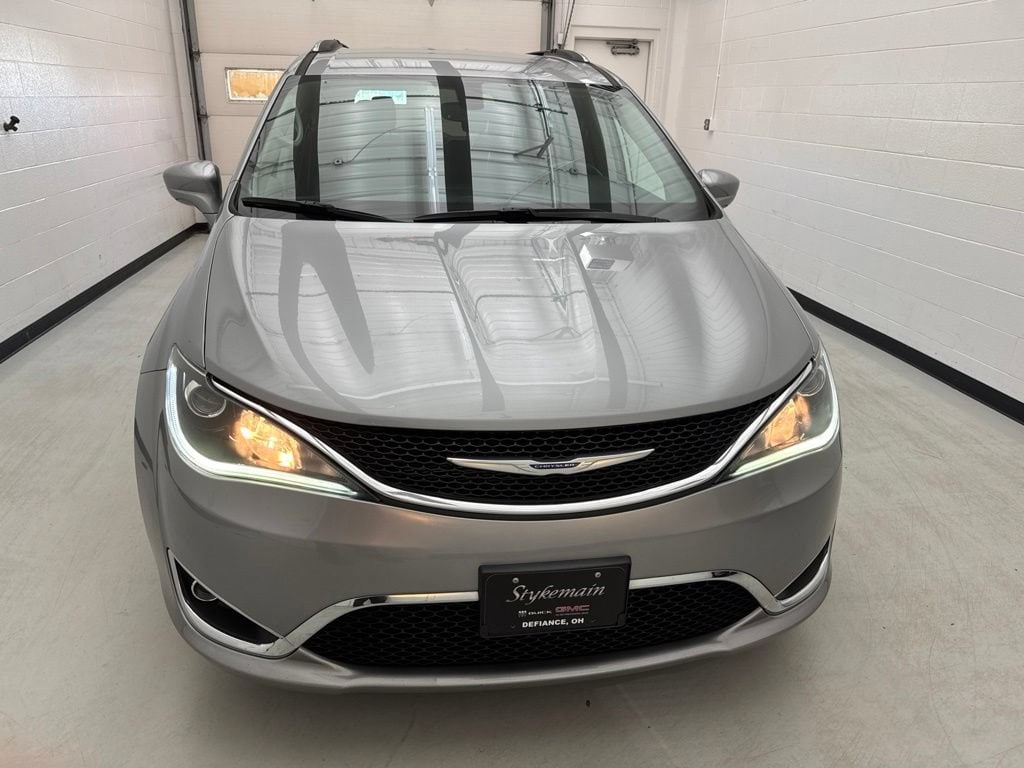 Used 2020 Chrysler Pacifica Touring L Plus with VIN 2C4RC1EG9LR270140 for sale in Defiance, OH