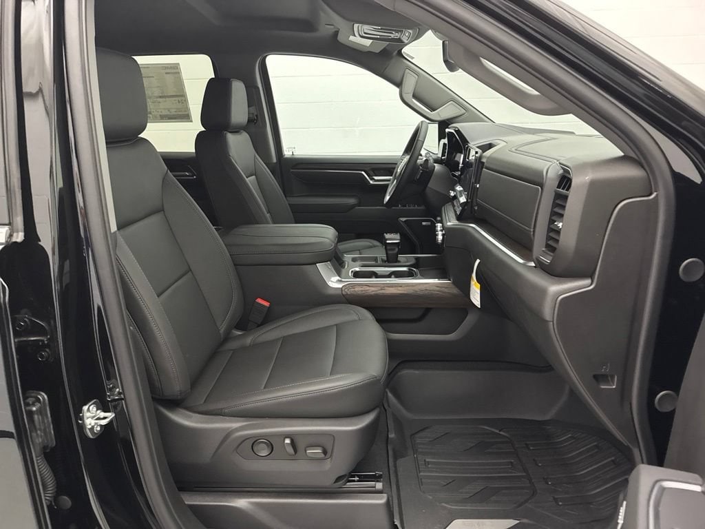 2026 GMC Sierra 1500 SLT - Photo 62