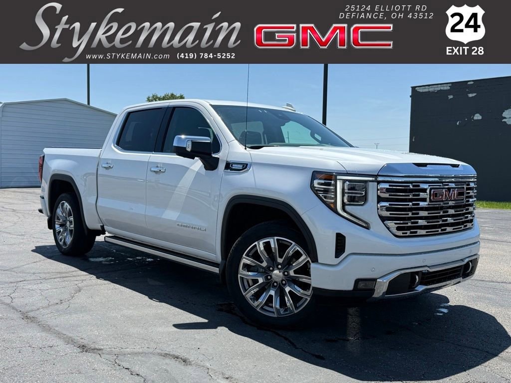 2025 GMC Sierra 4WD Crew Cab Short Box Denali's photo