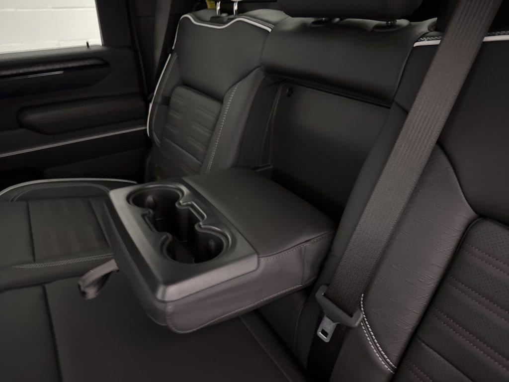 2026 GMC Sierra 2500HD AT4X - Photo 61
