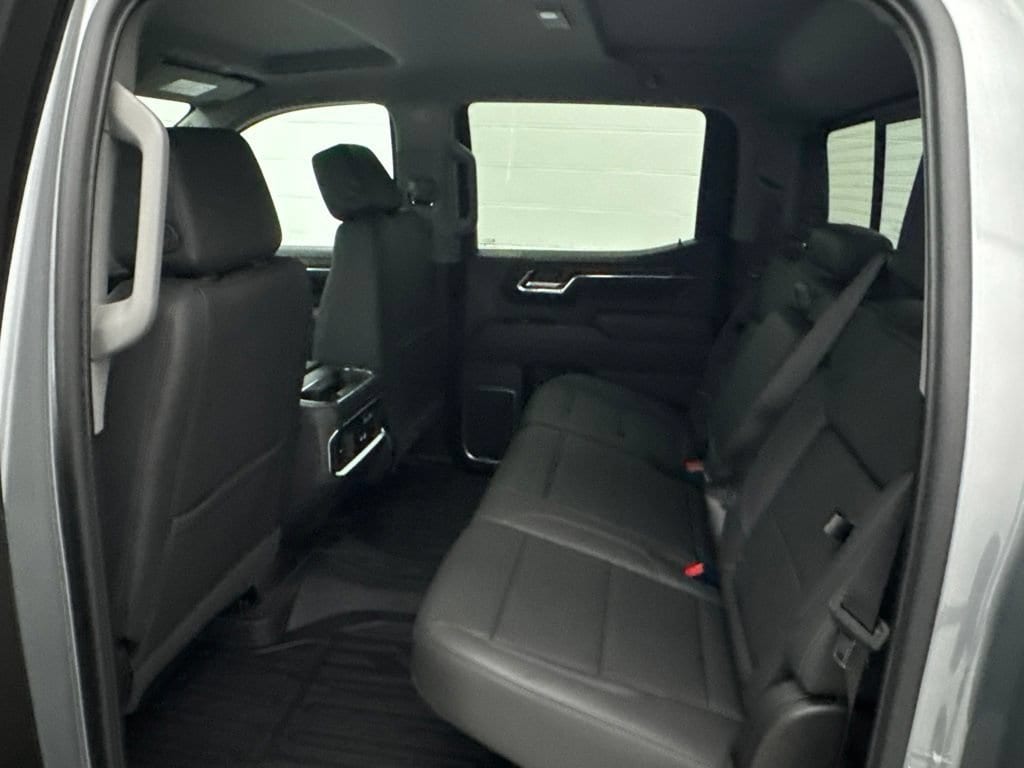 2026 GMC Sierra 1500 SLT - Photo 55