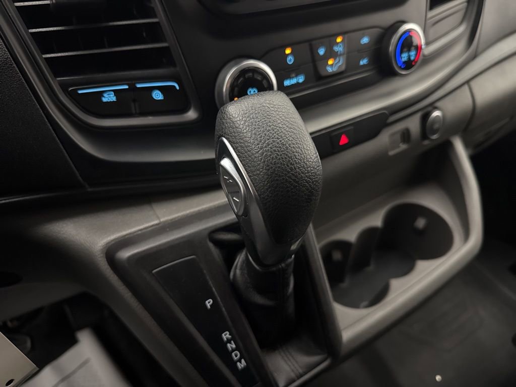 2020 Ford Transit Passenger Van XL - Photo 21