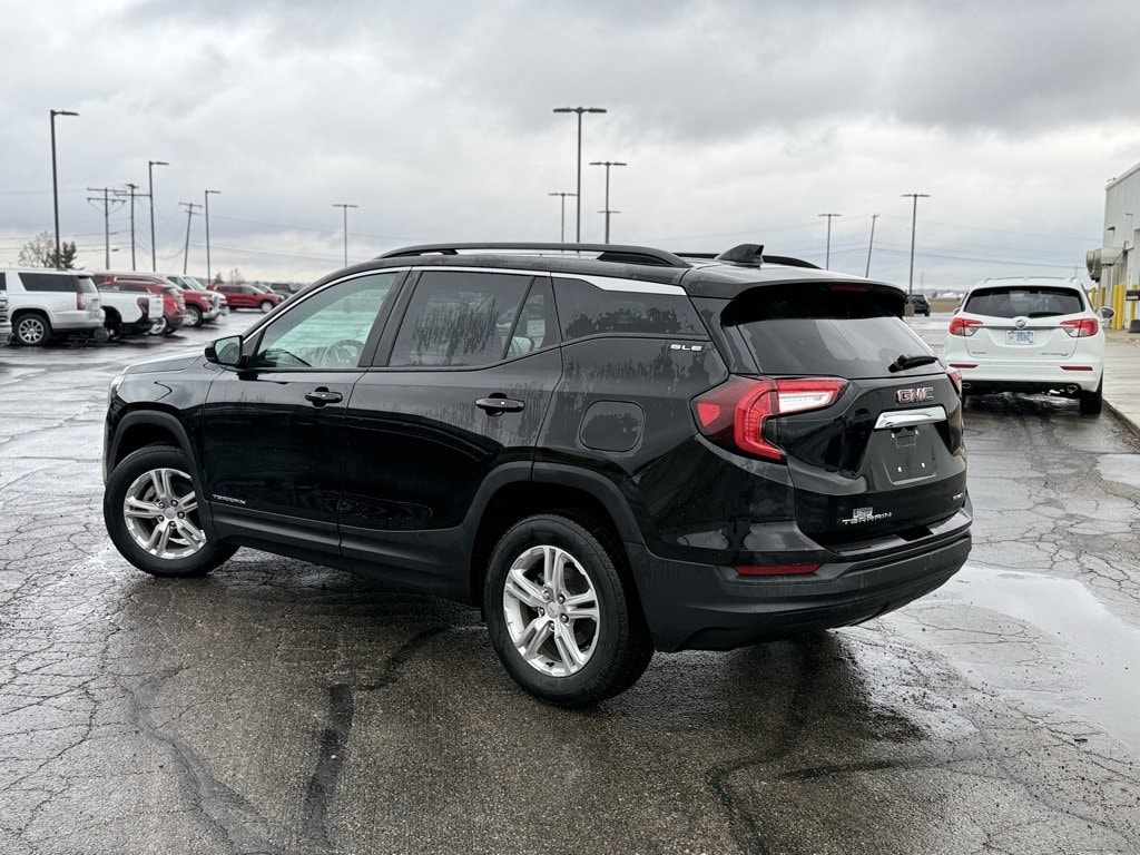 Used 2022 GMC Terrain SLE SUV