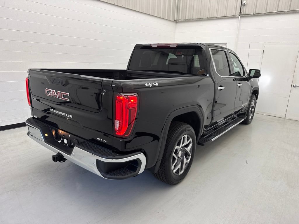 2026 GMC Sierra 1500 SLT - Photo 8