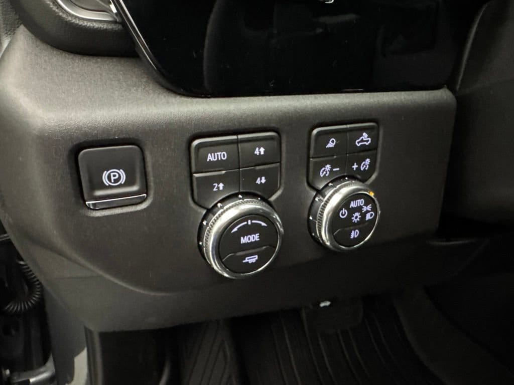 2026 GMC Sierra 1500 SLT - Photo 28