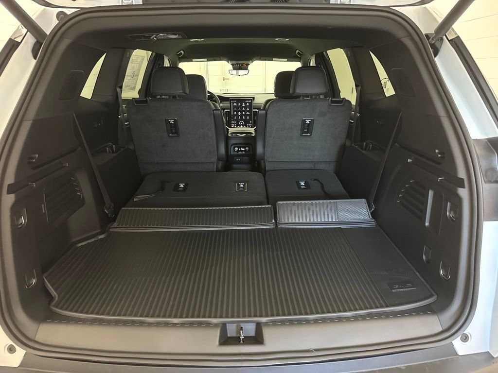 2026 GMC Acadia Elevation - Photo 7