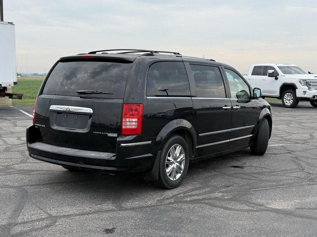Used 2010 Chrysler Town & Country Limited
