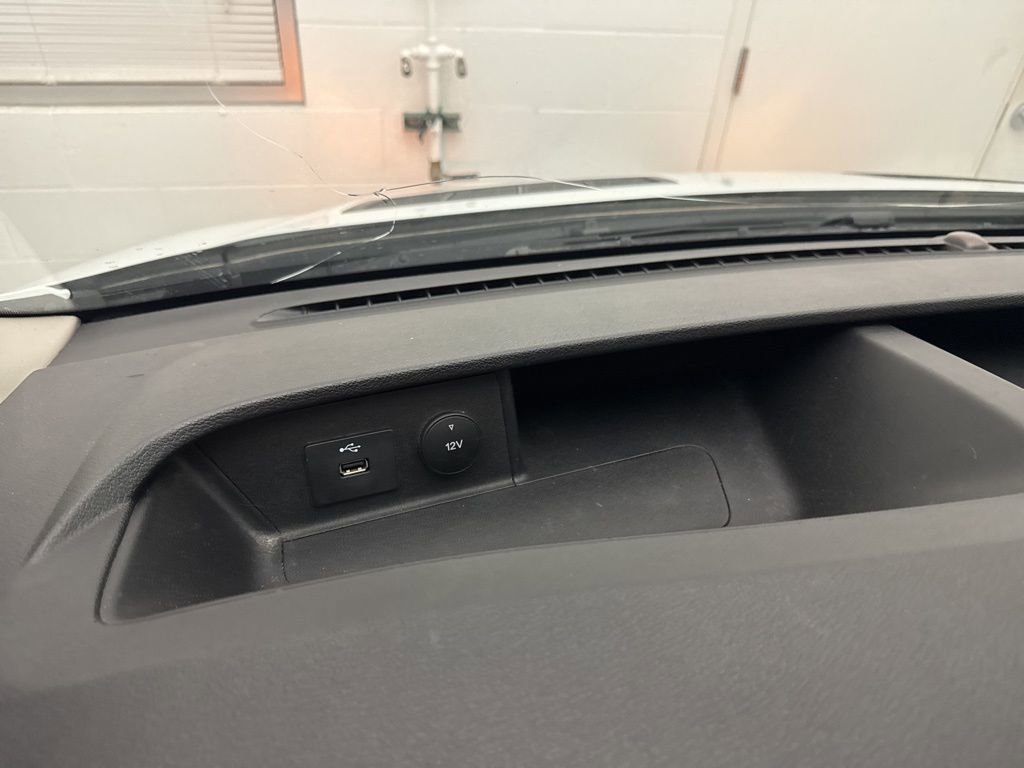 2020 Ford Transit Passenger Van XL - Photo 20