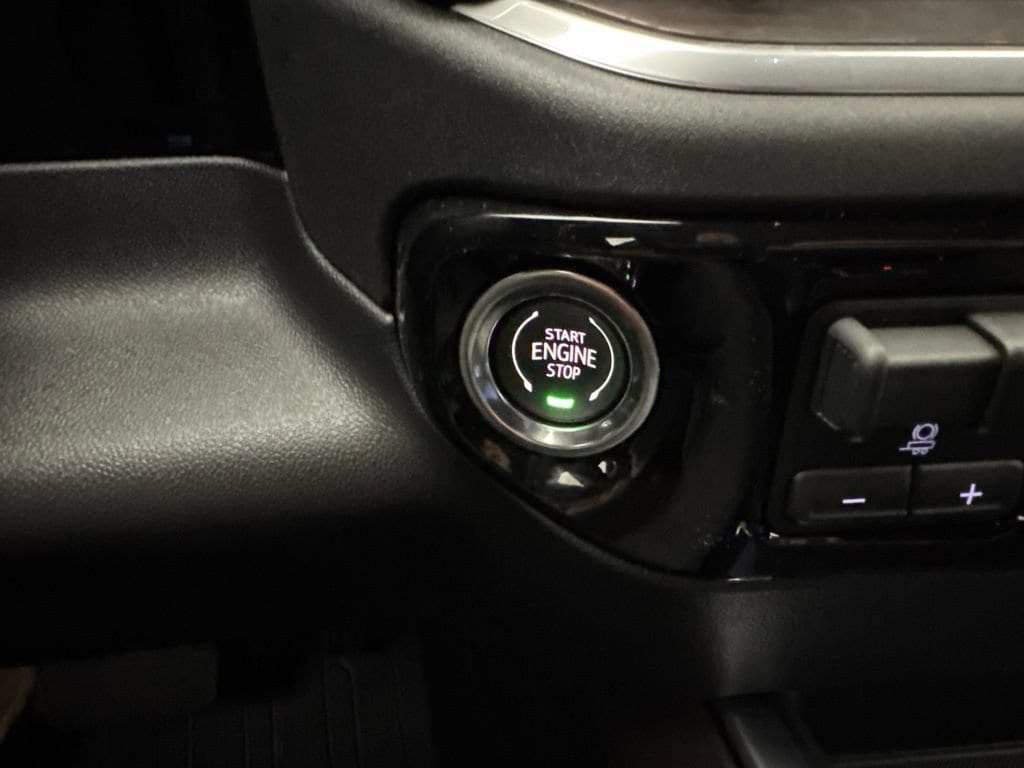 2026 GMC Sierra 1500 SLT - Photo 44