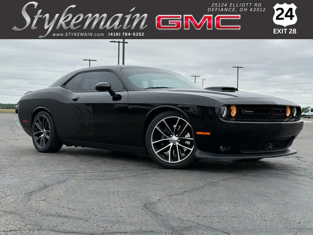 2016 Dodge Challenger 392 Hemi Scat Pack Shaker's photo