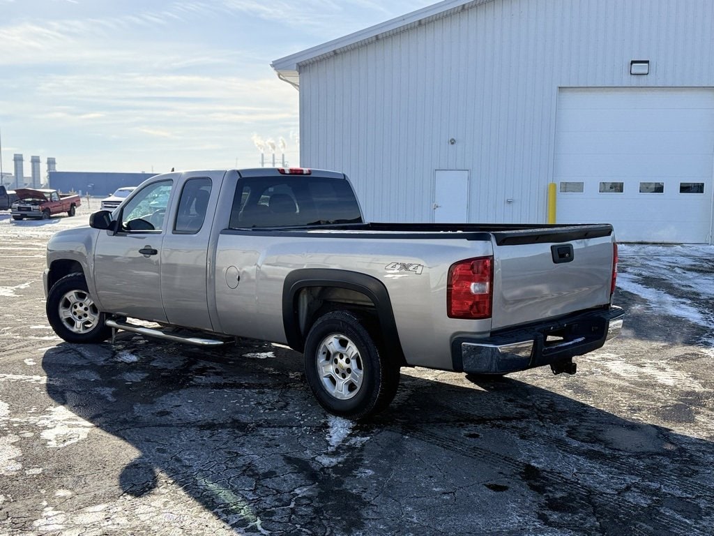 Used 2009 Chevrolet Silverado 1500 LT Truck