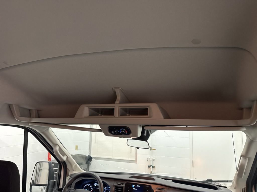 2020 Ford Transit Passenger Van XL - Photo 28