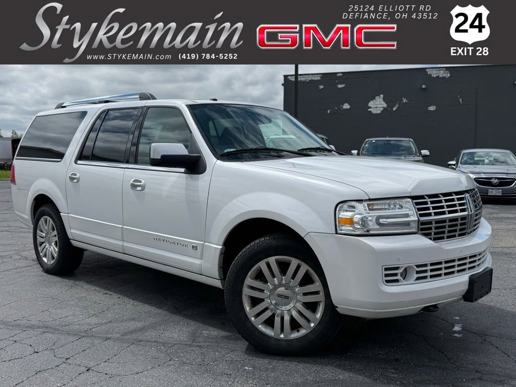 2012 Lincoln Navigator Base