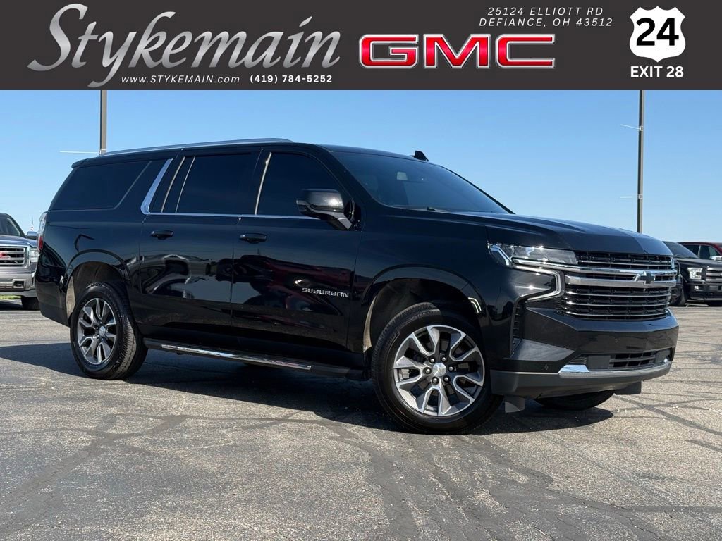 2022 Chevrolet Suburban 4WD 1500 LT's photo