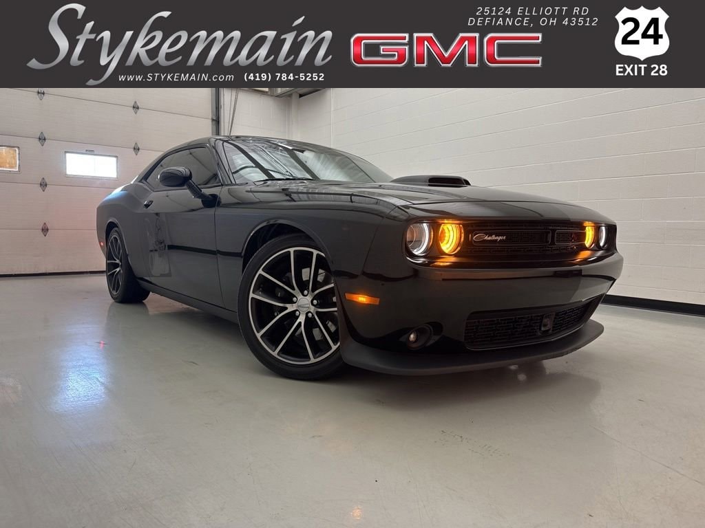 2016 Dodge Challenger 392 Hemi Scat Pack Shaker's photo
