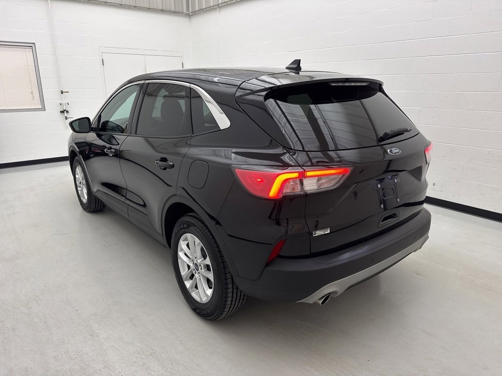 Used 2020 Ford Escape SE